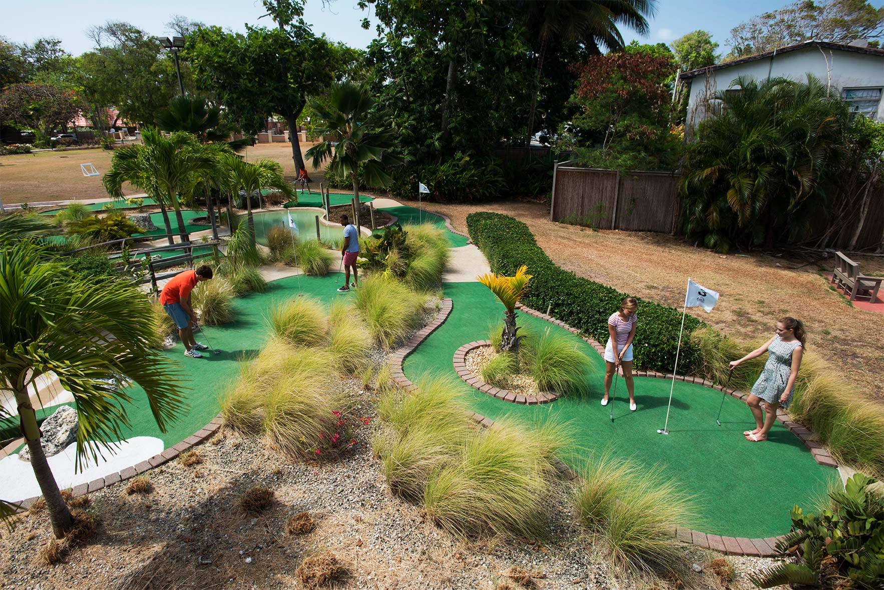 SW-Amenities-Filter-Active-Exterior_MiniGolf_22